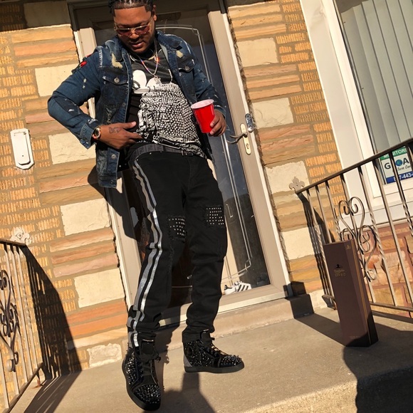 Meet your Posher, Dwayne - Picture 1 of 1